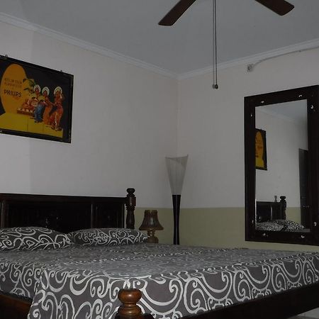 Ombak Putih Bungalows Hotel Nusa Dua  Exterior photo