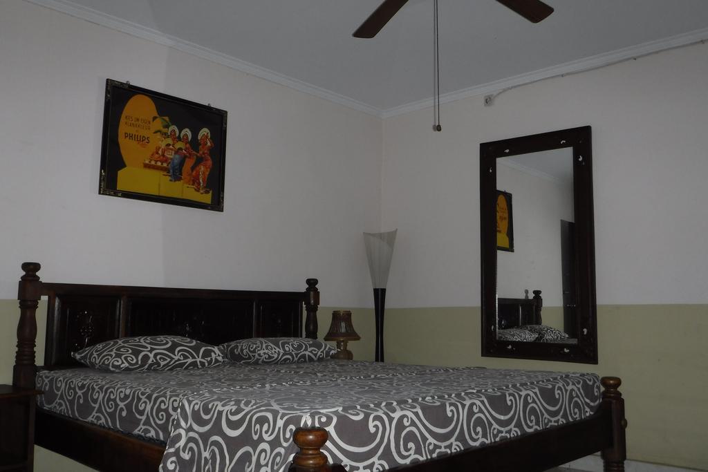 Ombak Putih Bungalows Hotel Nusa Dua  Exterior photo